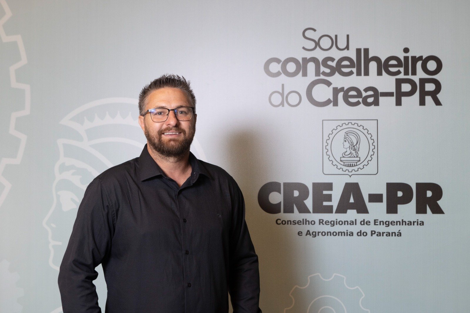 Professor Marcelo Dotto, da Unisep, participa de reunião plenária do CREA-PR