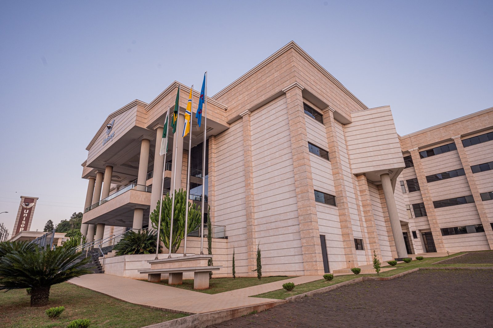 Unisep inicia segundo semestre acadêmico e marca o início do curso de medicina veterinária em Francisco Beltrão