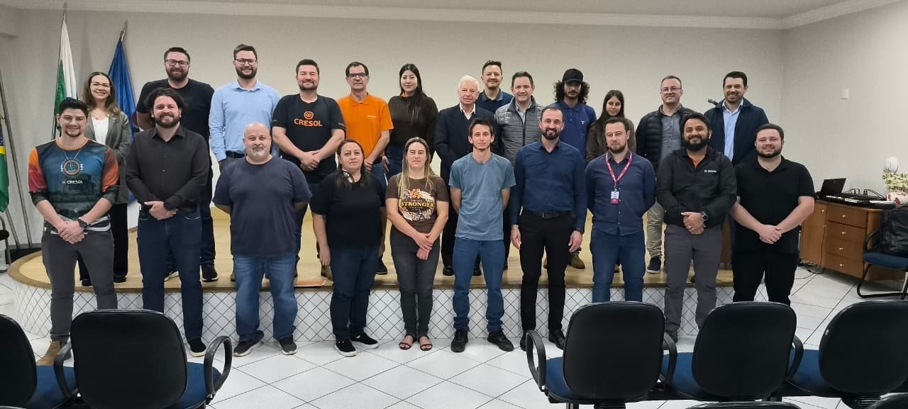 Unisep e Cresol lançam projeto voltado à gestão e eficiência na produção de leite   